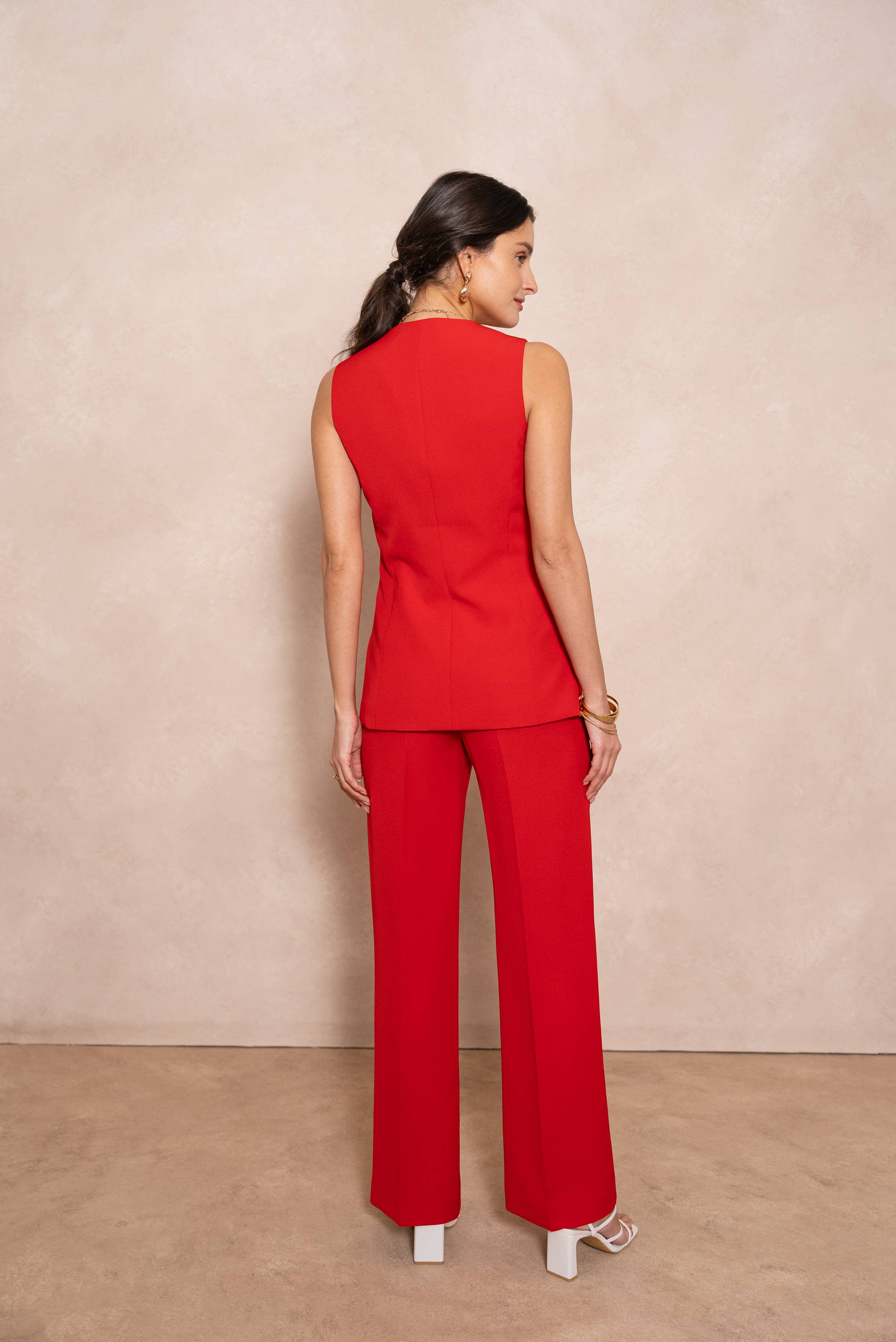 Attentif Paris - Wholesale Suit Vest - Women's - [Timeless] Long sleeveless vest with textured gold buttons58