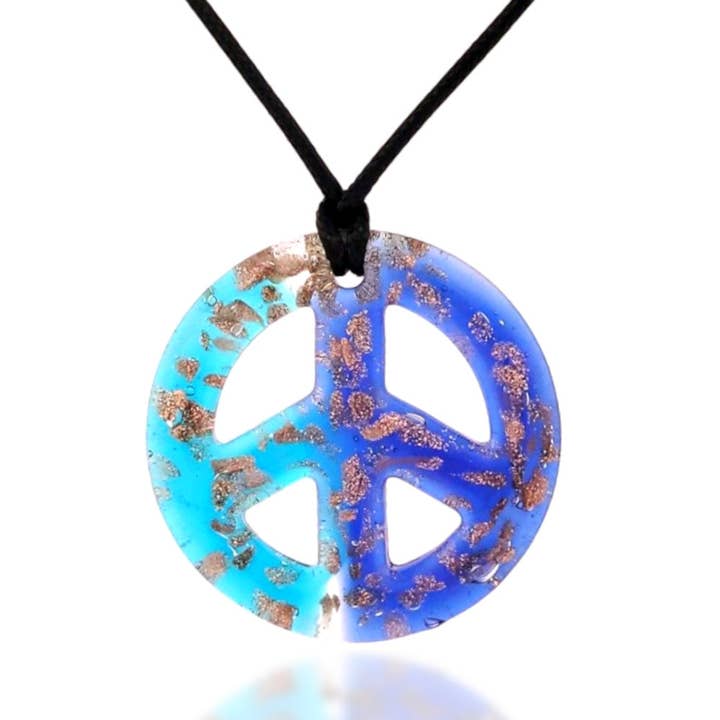 Colgante de cristal soplado inspirado en Murano con el signo de la paz azul y aguamarina para venta al por mayor de BESHEEK JEWELRY
