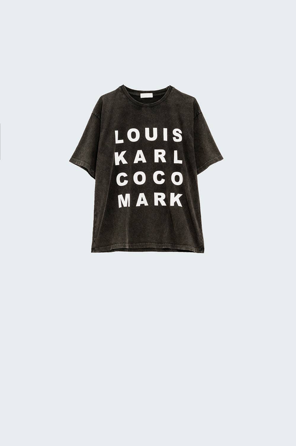 Black T-shirt With famous Names Logos At The Front for wholesale on Faire5