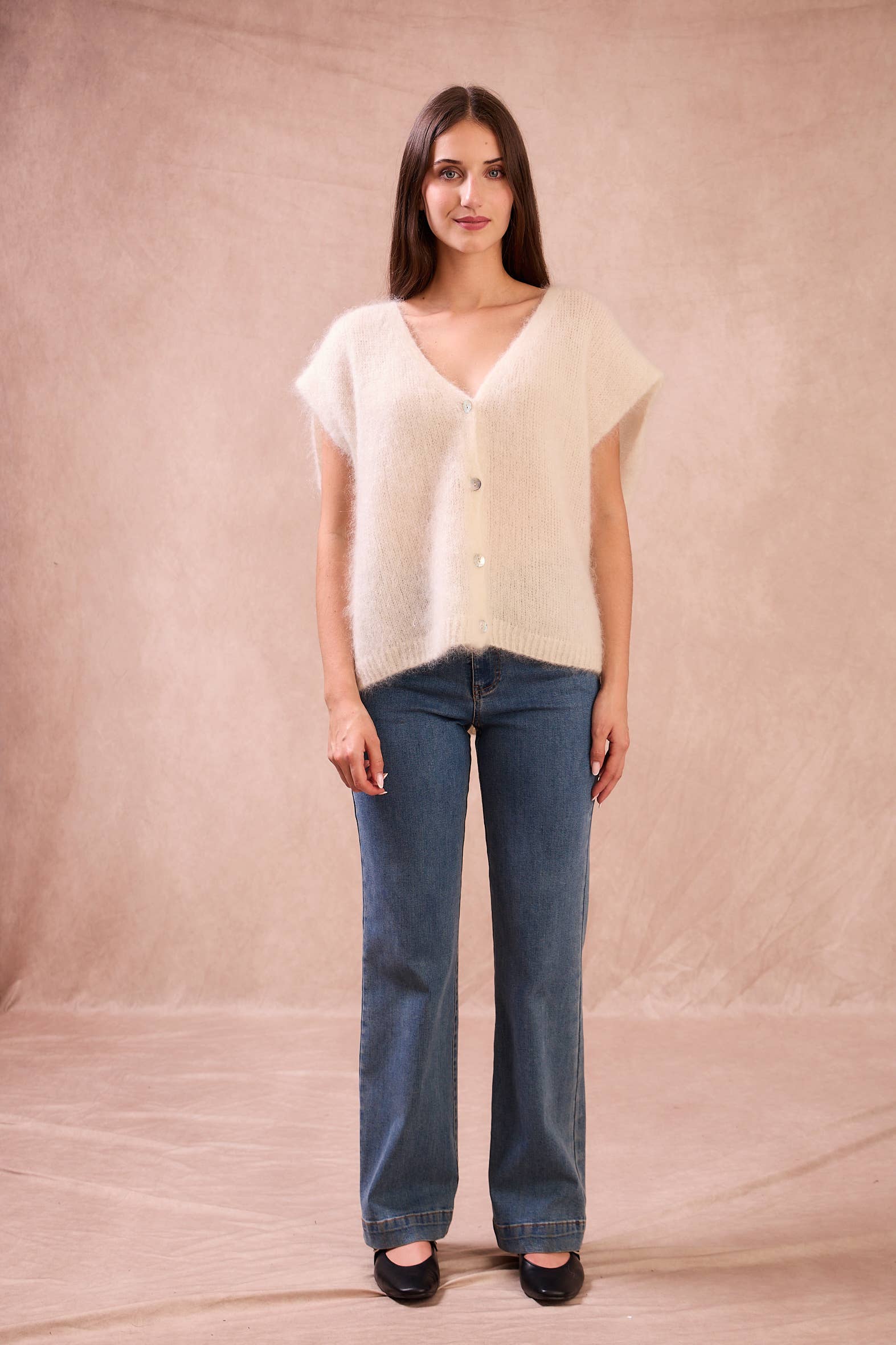 Calie Paris - Wholesale Cardigan - Women's - Sleeveless Mohair Cardigan with Buttons5