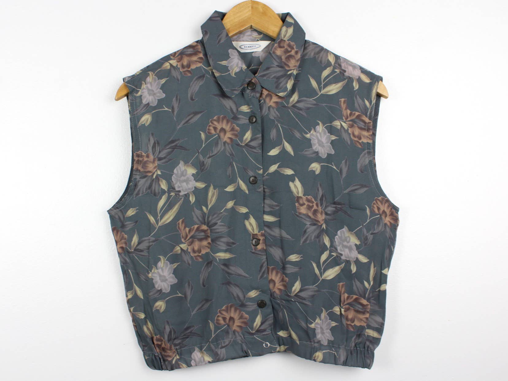 Sun's Out! - Wholesale Button Down Shirt - Women's - Reworked Vintage Sleeveless Button Up Blouse - Cinched13