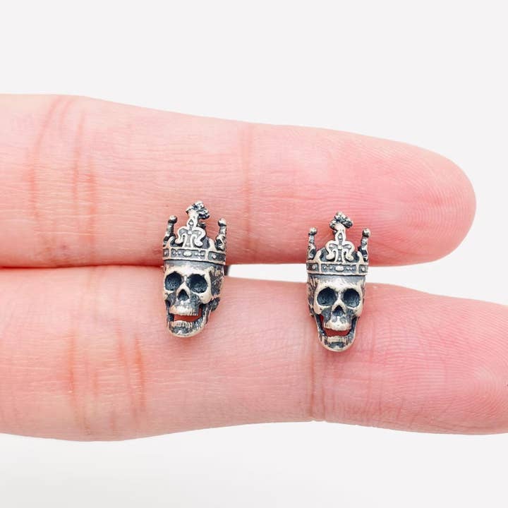 925 Sterling Silver King Skull with Crown Ear Studs for wholesale by Mio Queena
