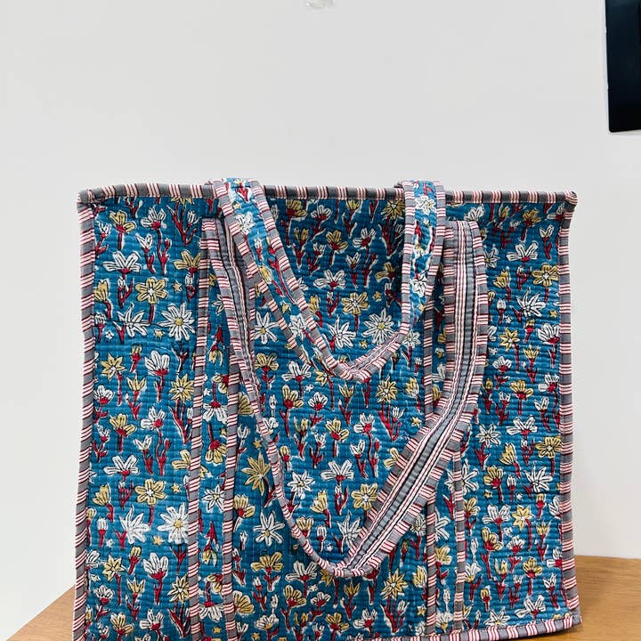 Meghcraft - Venta al por mayor Bolsa de asa- Mujer - Bolso de Compras Reversible Acolchado de Algodón Floral4
