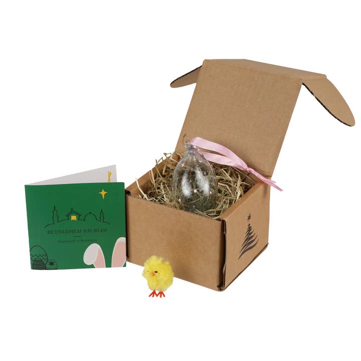 Boule de Pâques rose pour la vente par Bethlehem Baubles