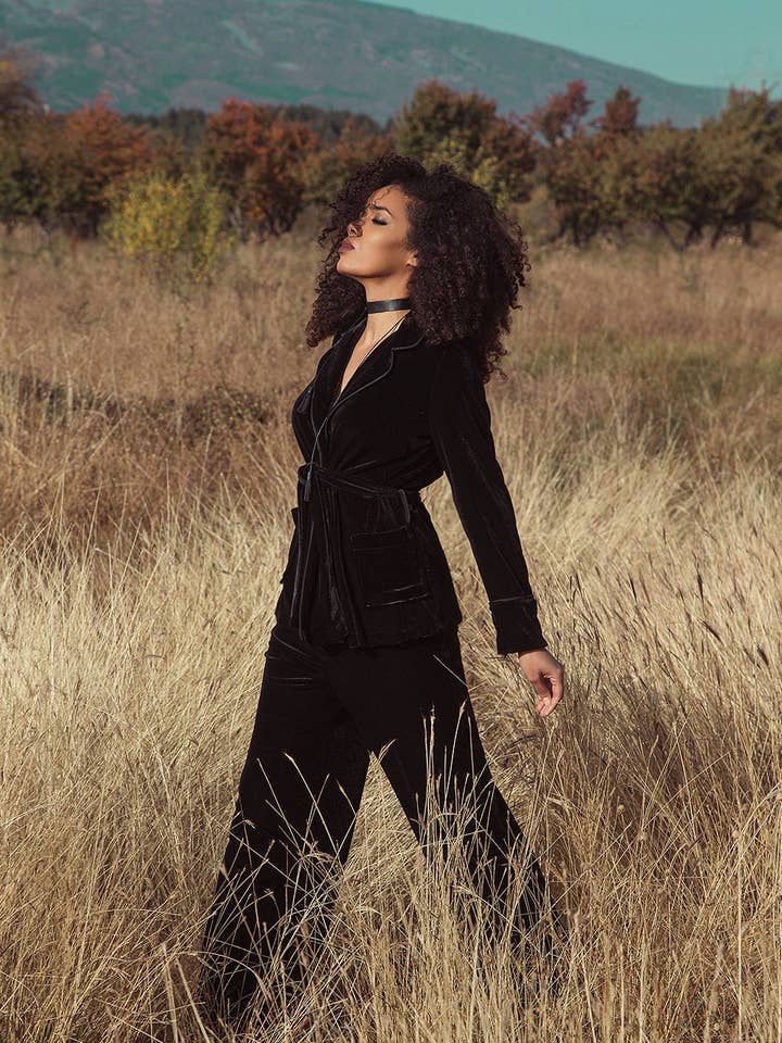 Lot de 2 au design élégant en velours brillant : /TRISTANA/ pour la vente par ADEPTT