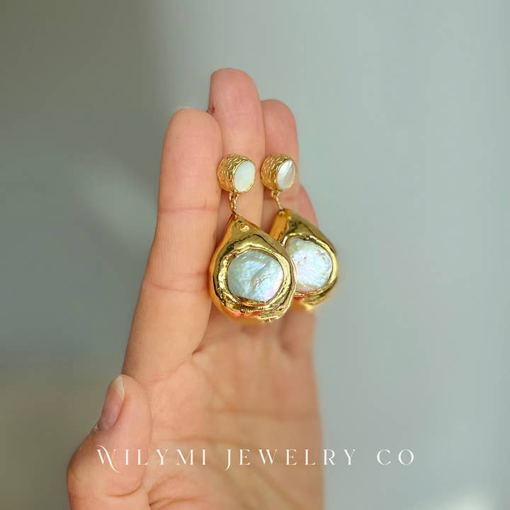 WILYMI Jewelry Co - Wholesale Dangle Earrings - CLARITY Mallorca + Freshwater Pearl Cocktail Earrings