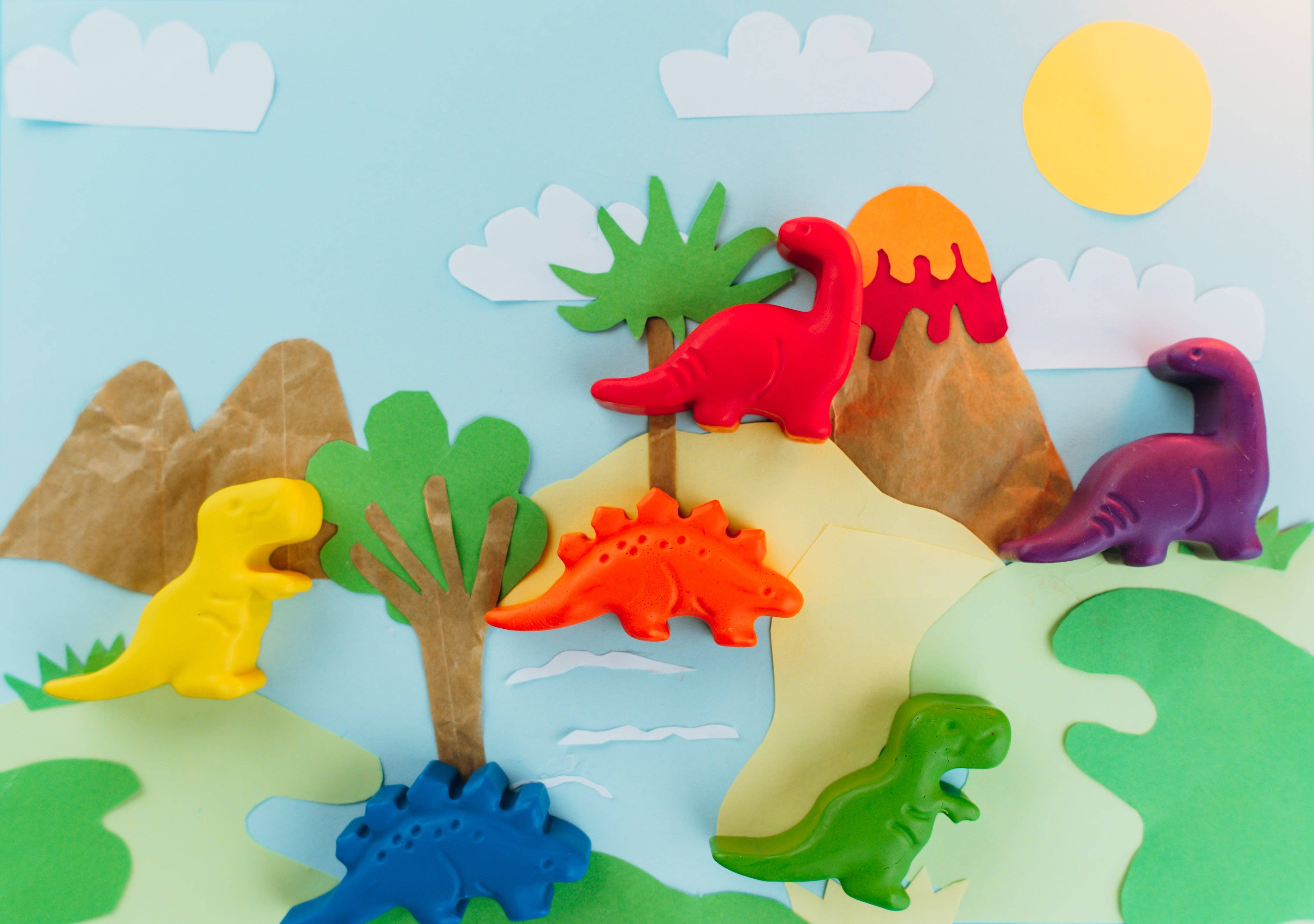 Wonder Hue Crayon Co. - Wholesale Crayons - Kids & Baby - Dinosaur Fun-Shaped Crayons, Non-Toxic Birthday Gift1