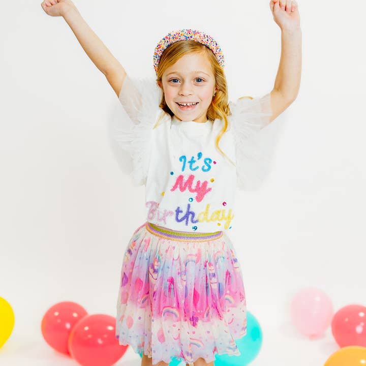 Haut à manches en tulle "C'est mon anniversaire" pour la vente par Three Wildflower Designs