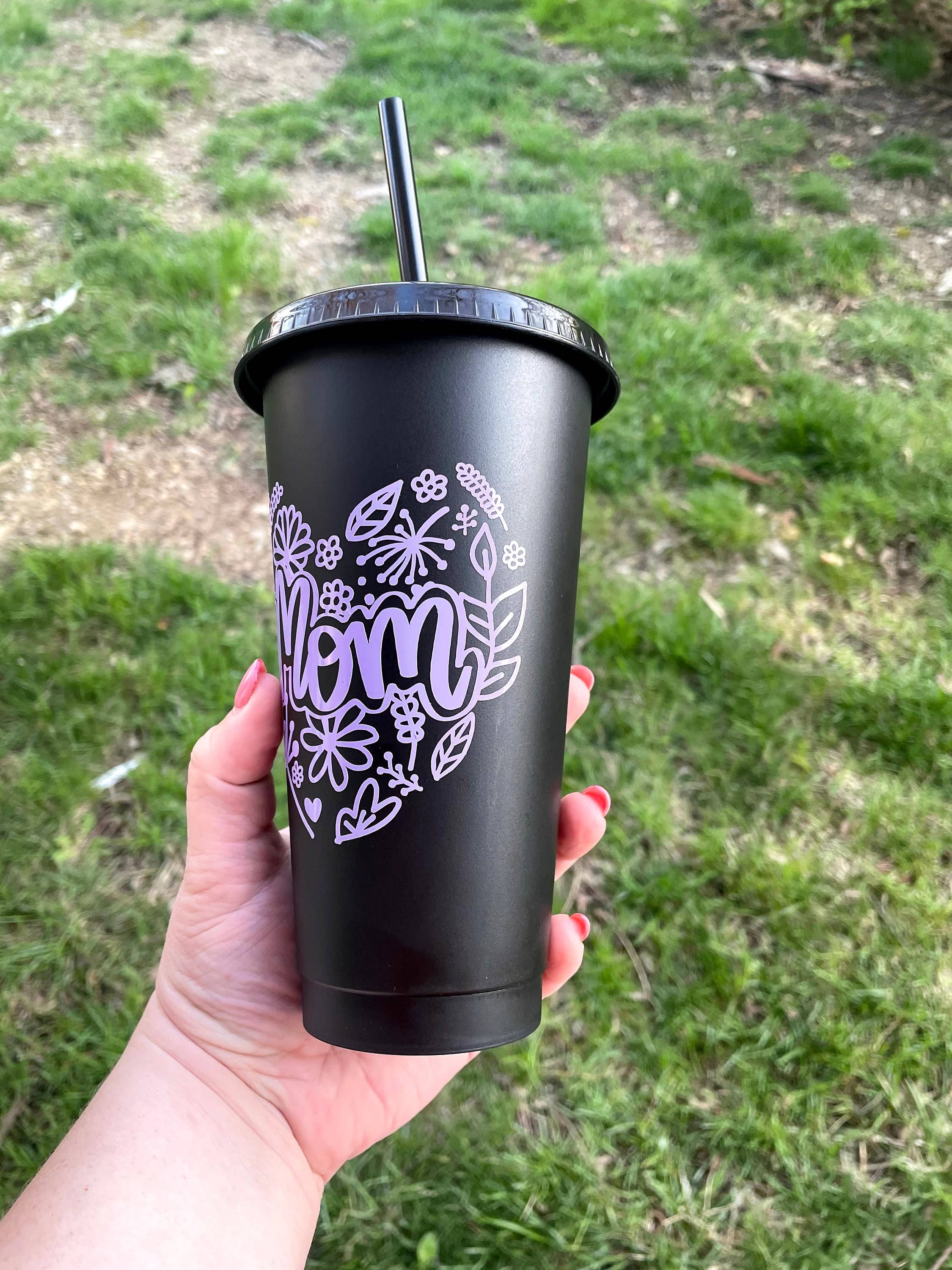 Cre8tionsByCaitlynn – Großhandel Thermotasse/-becher – Mom Mattschwarzer Starbucks-Becher, Starbucks-Tasse für Mama, Muttertag, Mama Kaffeetasse, Mama Eiskaffeetasse2
