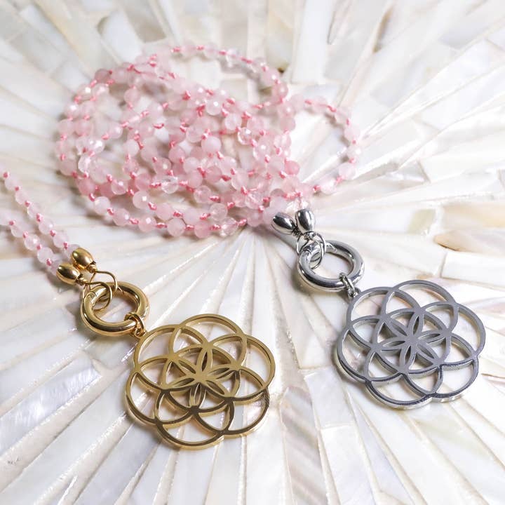 Seed of Life-hänge med halsband i rosenkvarts för wholesale av Mein Mantra