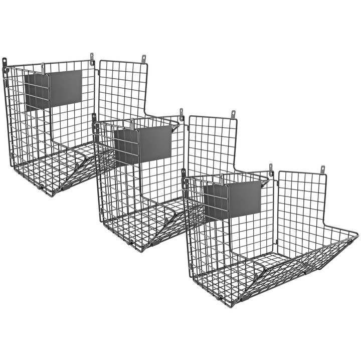 Ripiani portaoggetti in metallo a tre livelli per la vendita all'ingrosso da parte di Fairly Odd Brands