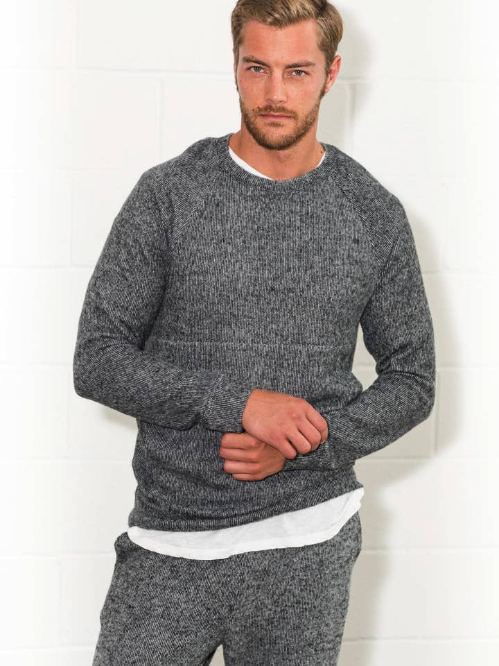 Mika Jaymes - Wholesale Sweatshirt – Men's - Men's Soft Knit Melange Kangaroo Pocket Pullover Sweater7