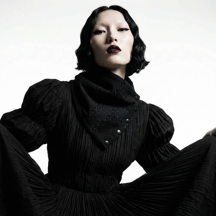 Black Lace Cross Snap Cowl for wholesale by Sumie Tachibana