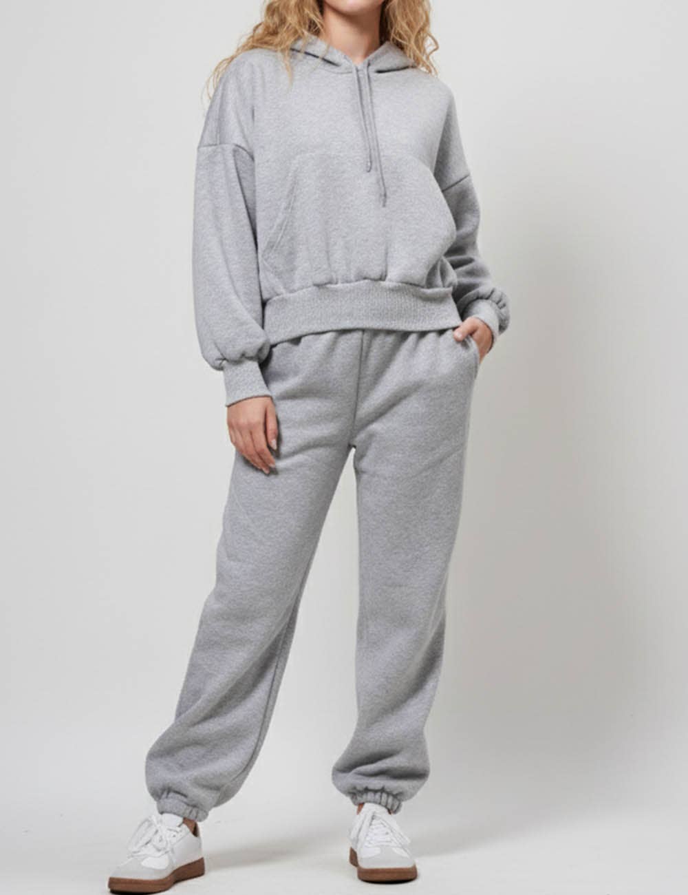 Sweetkama - Venta al por mayor Sudadera con capucha - Mujer - Conjunto diario de sudadera con capucha y pantalón para mujer en color sólido6