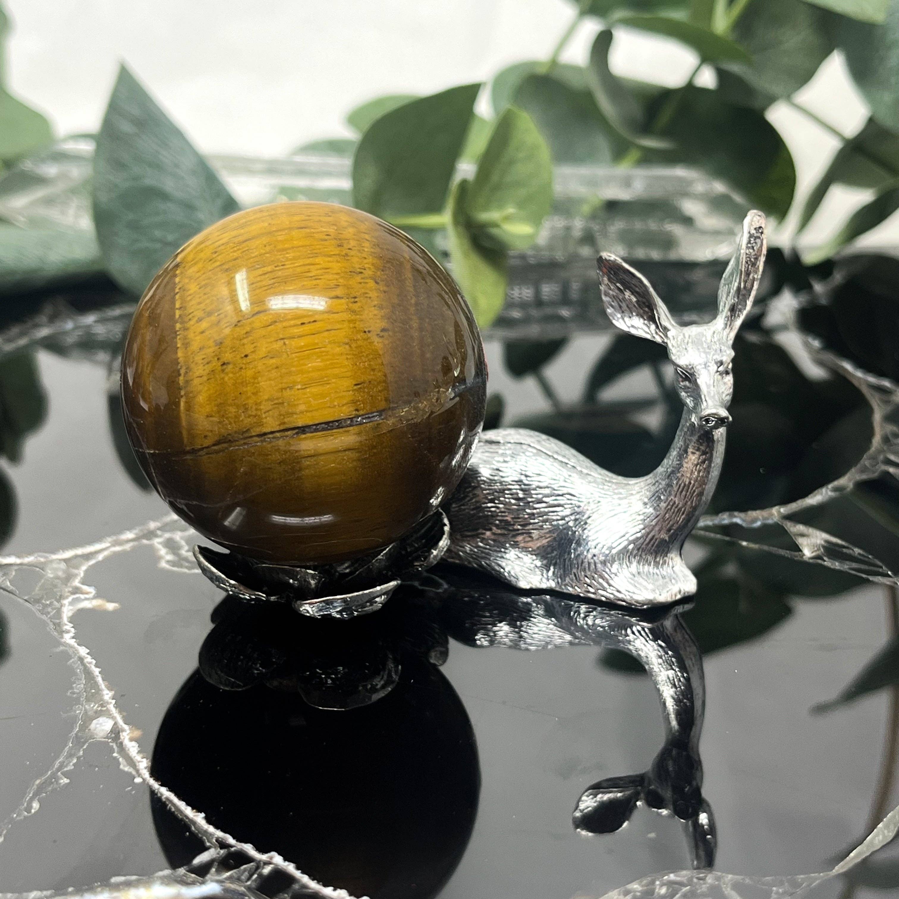 The Crystal Tabby – Großhandel Tischdeko – Silberner Hirsch Kugelständer3