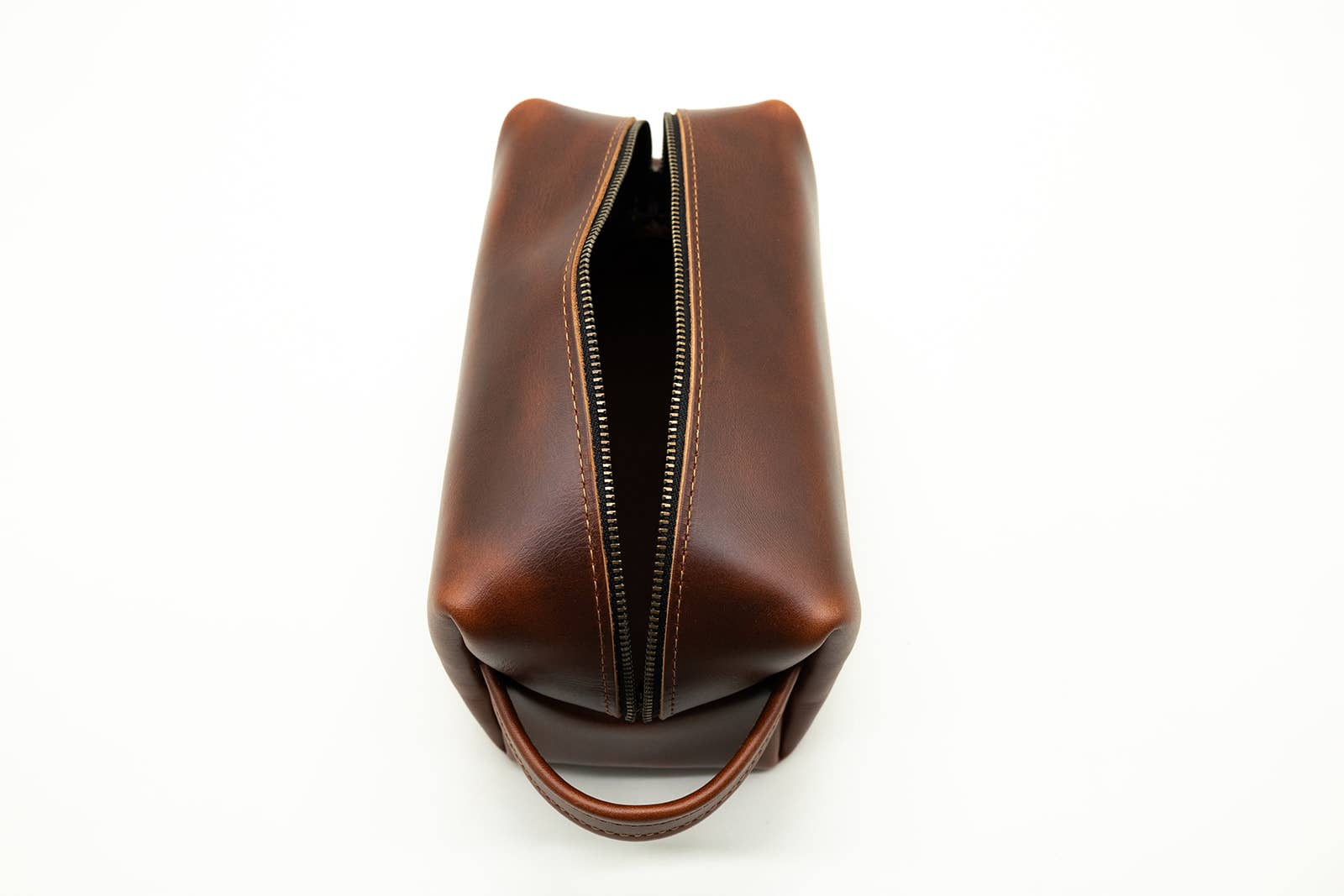 Lindy Leather - Wholesale Toiletry Bag - Men's - Dopp Kit - The Gentleman's Travel Kit11