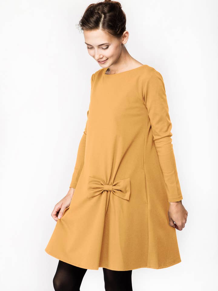 Gelbes Kleid für Damen, langärmliges Kleid, zierliches Kleid, Schleife für den Großhandel von LeMuse