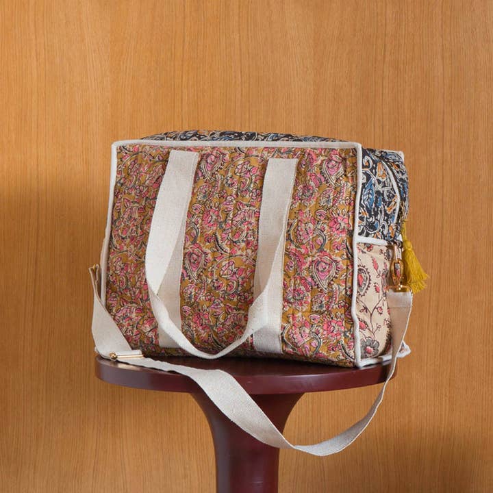 Honiggedicht Lilio 36-Stunden Tasche – Reisetasche mit Blumenmuster – Rosa-Creme für den Großhandel auf Faire2