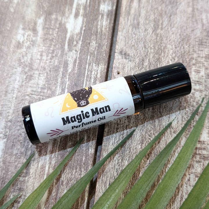 Cedar Witch Goods – wholesale Roll-on-doft – Magic Man | Maskulin Parfymolja0