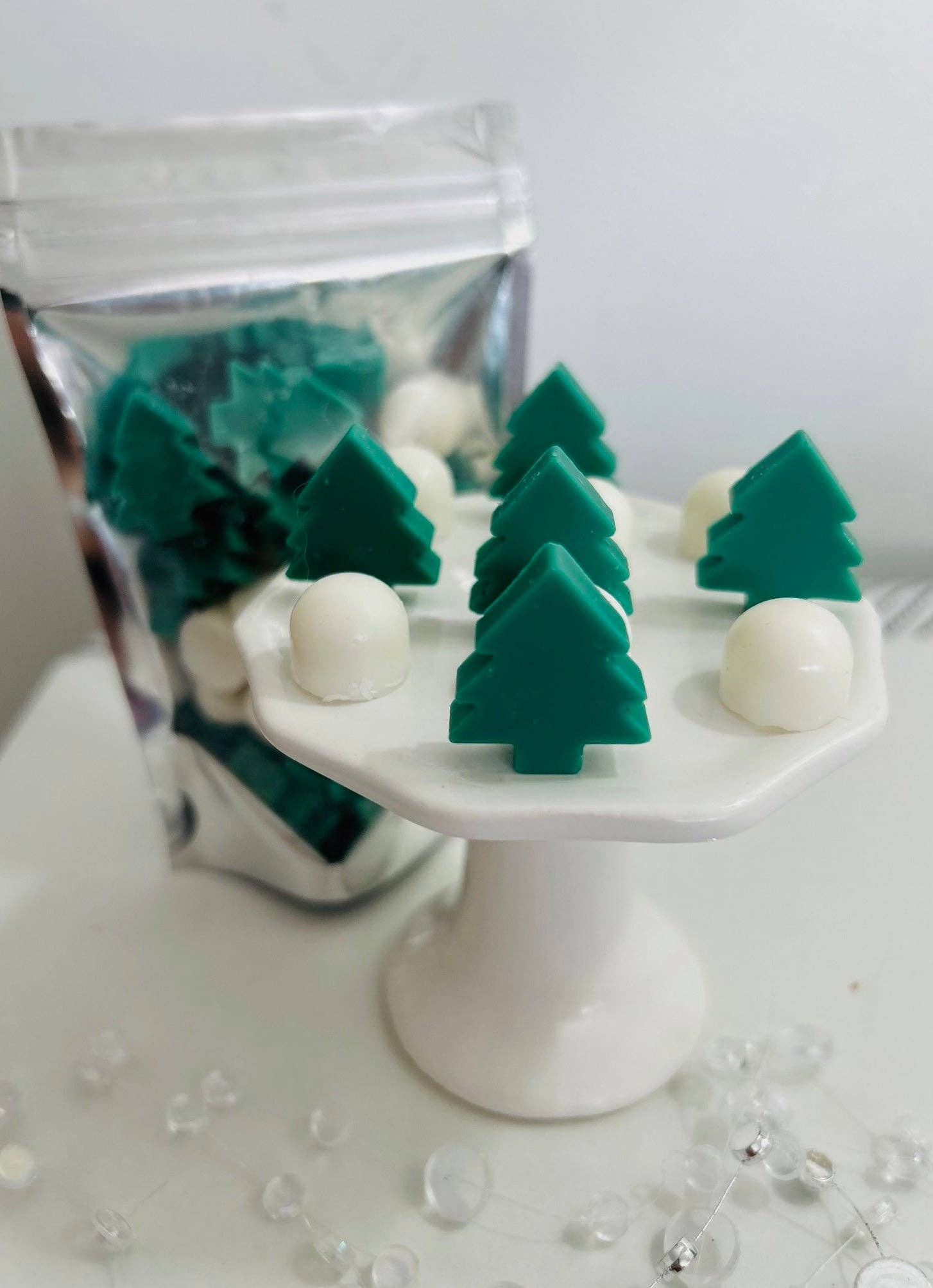 Sugar and Spice Custom Creations - Wholesale Wax Melt - Winter Wonderland Pine Tree and Snowball Wax Melts0