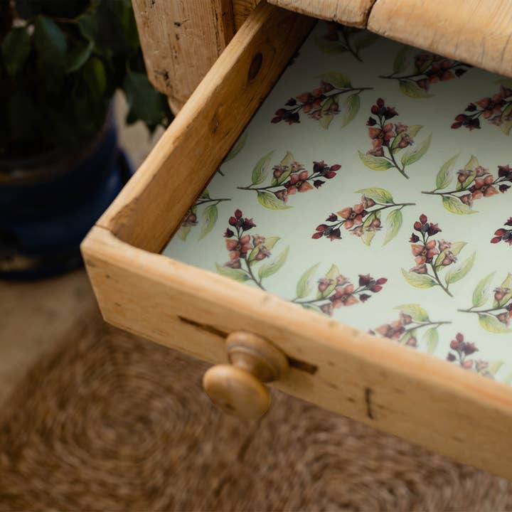 SANDALWOOD SCENTED Drawer Liners in a SANDALWOOD pattern for wholesale by The Master Herbalist