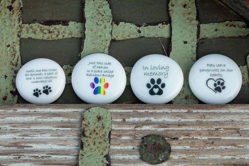 SHOPGIVECOURAGE – wholesale Spiritual stone/crystal – Pet Grief Imprinted Glass Stones (40) in Dough Bowl Display1