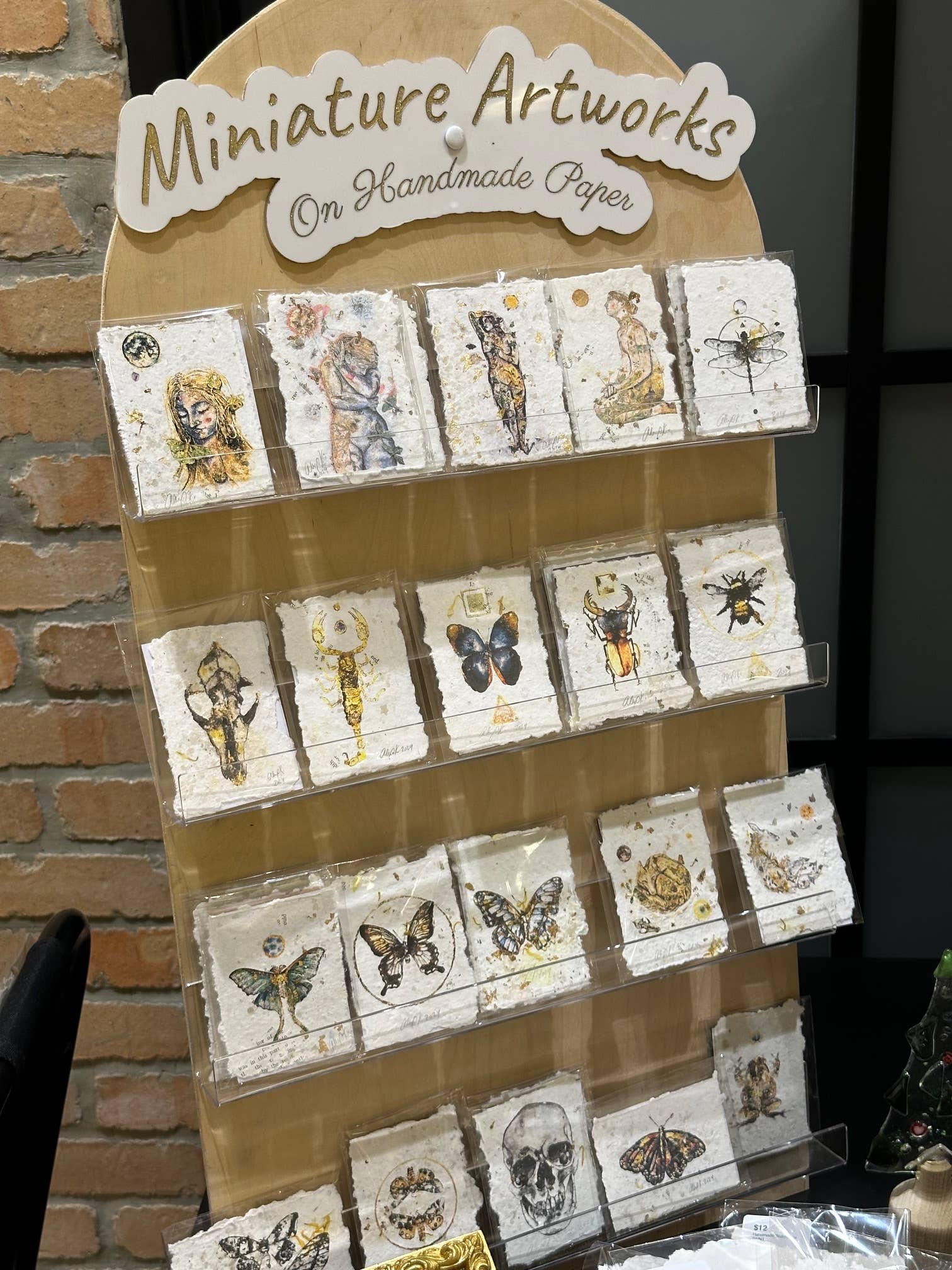 Alexa K - Wholesale Retailer Display - Paper & Novelty - Miniature Artwork Display for ACEO 2.5''x3.5'' Artworks1