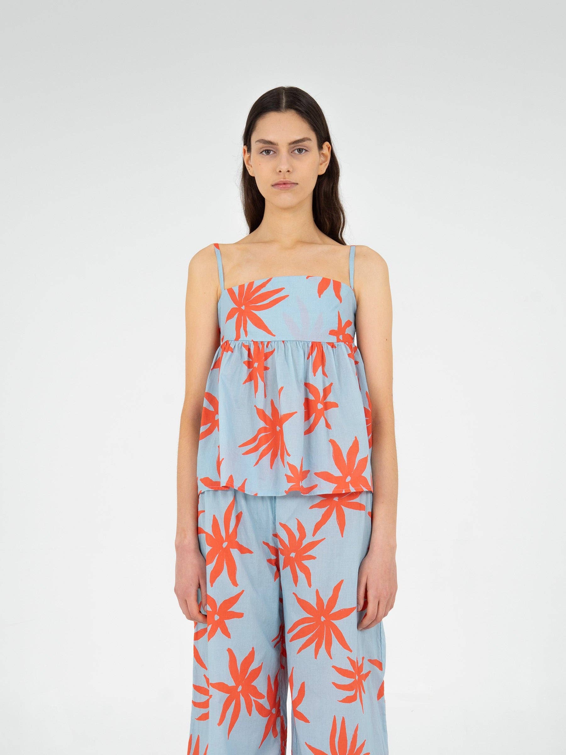 CARMEN SAYS - Wholesale Blouse - Women's - Top azul con estampado floral de mago0