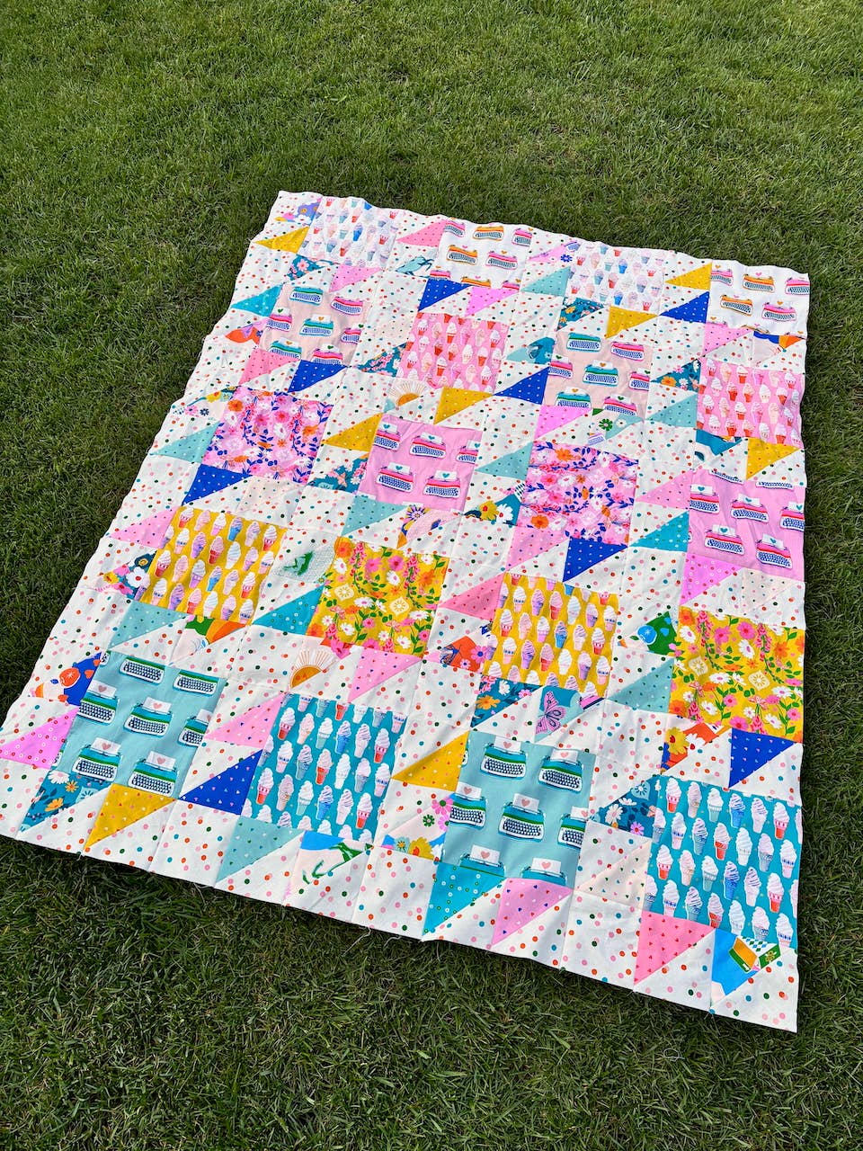 AllisonRamsing.com - Wholesale Craft Supplies - Layer Cake Bear Paws Quilt Pattern - Printed7