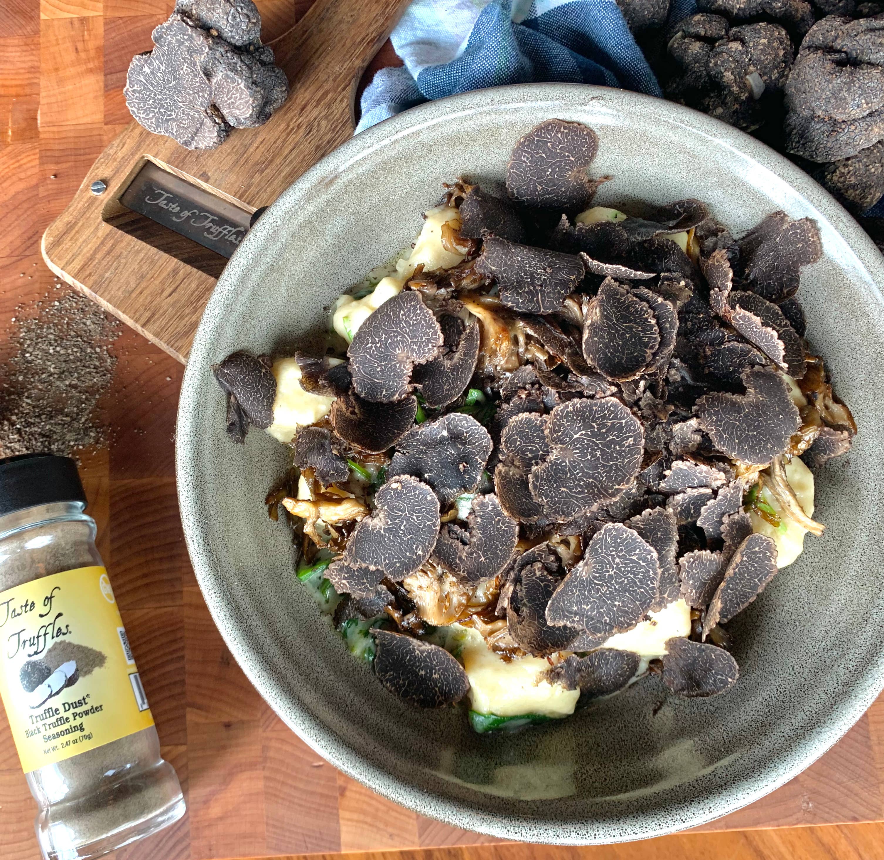 TASTE OF TRUFFLES – wholesale Dried spice mix – Black Truffle Dust® Seasoning - Black Truffle Powder 2.47oz 6