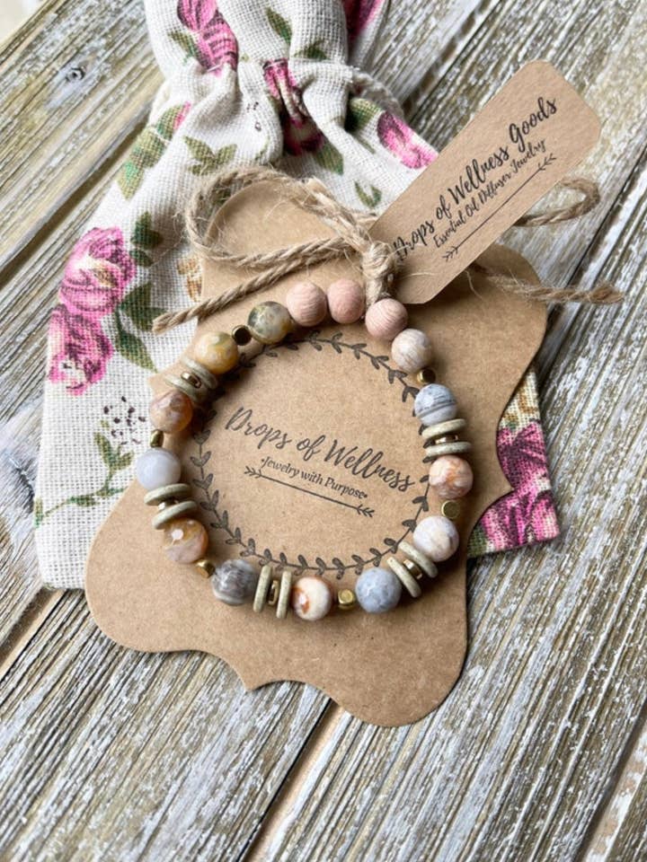 The Harper, bracelet diffuseur, bijoux d'aromathérapie, style bohème pour la vente par Drops of Wellness Goods