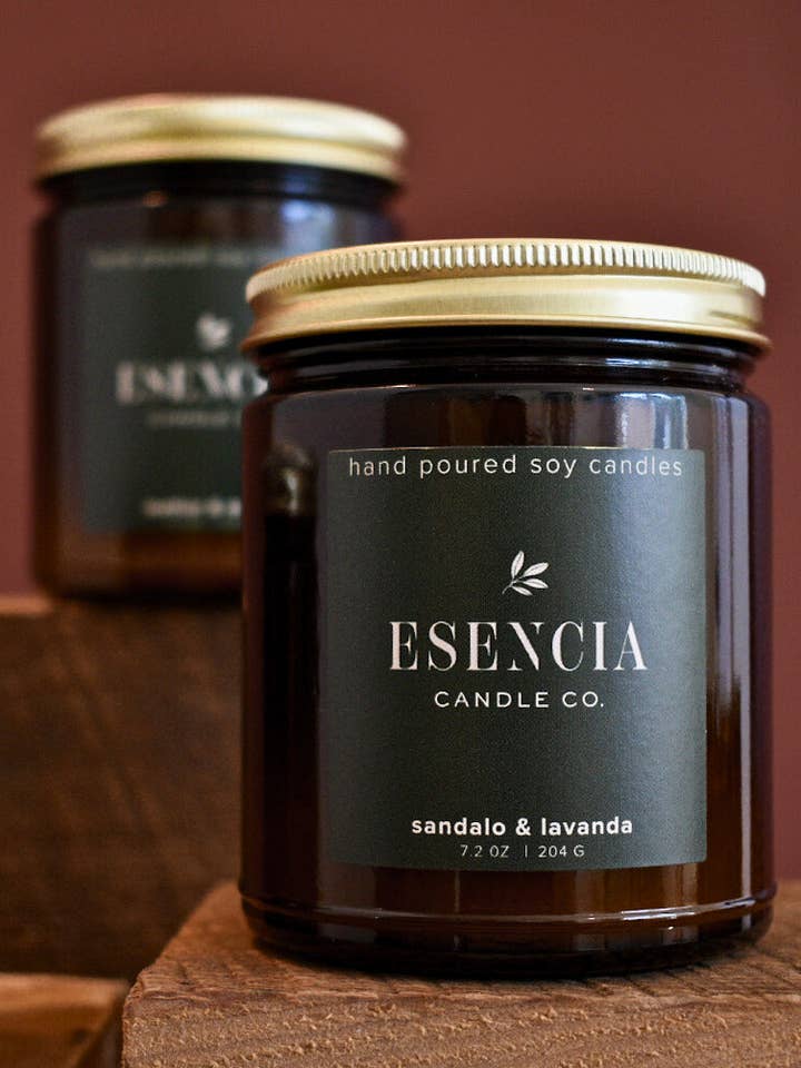 Bougie en cire de soja Sandalo & Lavanda pour la vente par Esencia Candle Co.