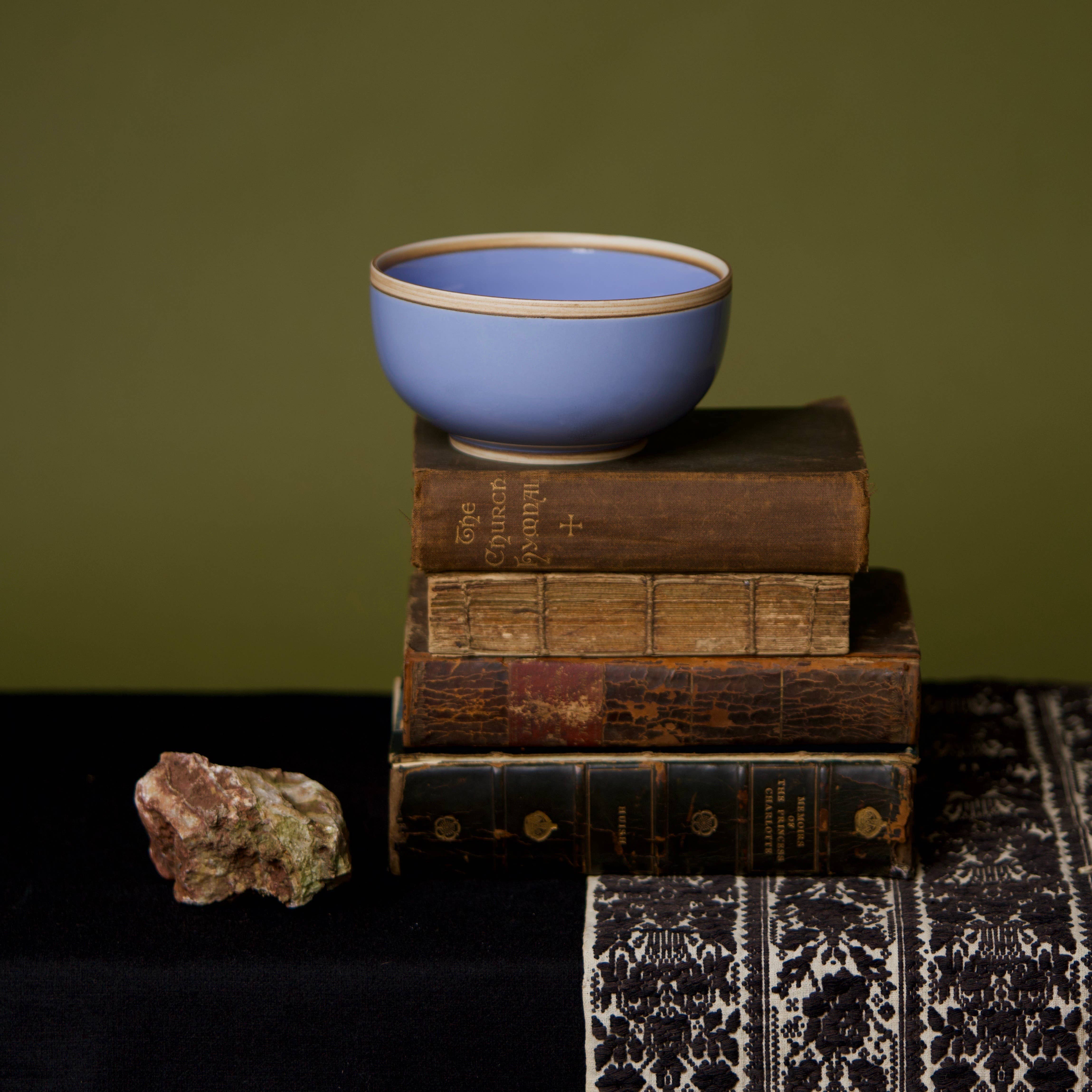 Middle Kingdom - Wholesale Bowl - Rimmed Hermit Soup Bowl, Glossy Porcelain - Set of 46