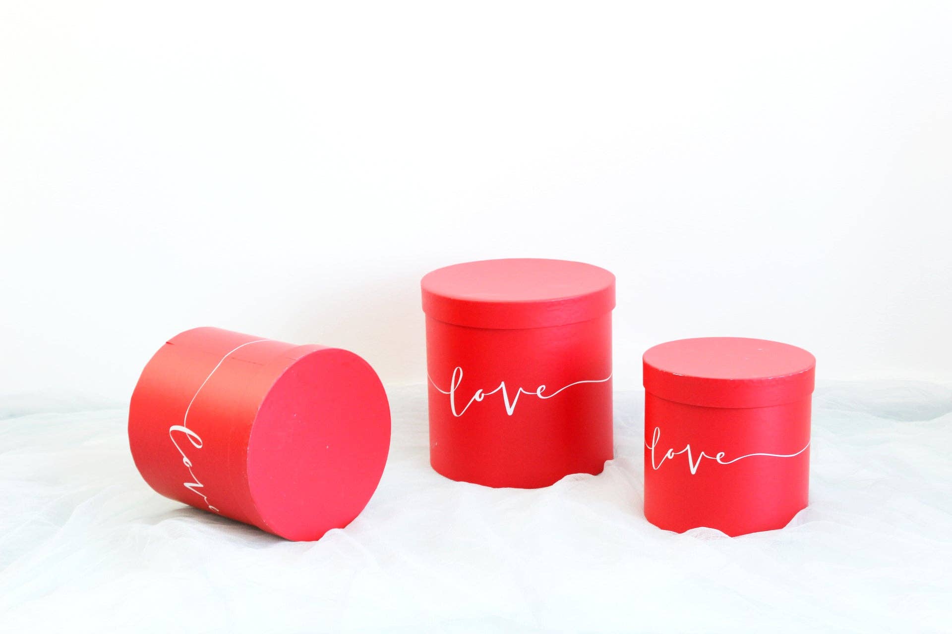 Elegant Design Supply - Vendita all'ingrosso Confezioni regalo - Scatola rotonda per fiori a forma di cappello con motivo Love19