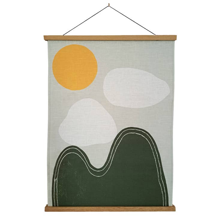 Ebb + Flow Väggkonst i linne - Hill för wholesale av Claudia Pearson