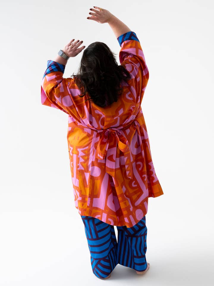 Irregular Sleep Pattern – wholesale Robe – Women's – Chameleon Robe in Cayenne6