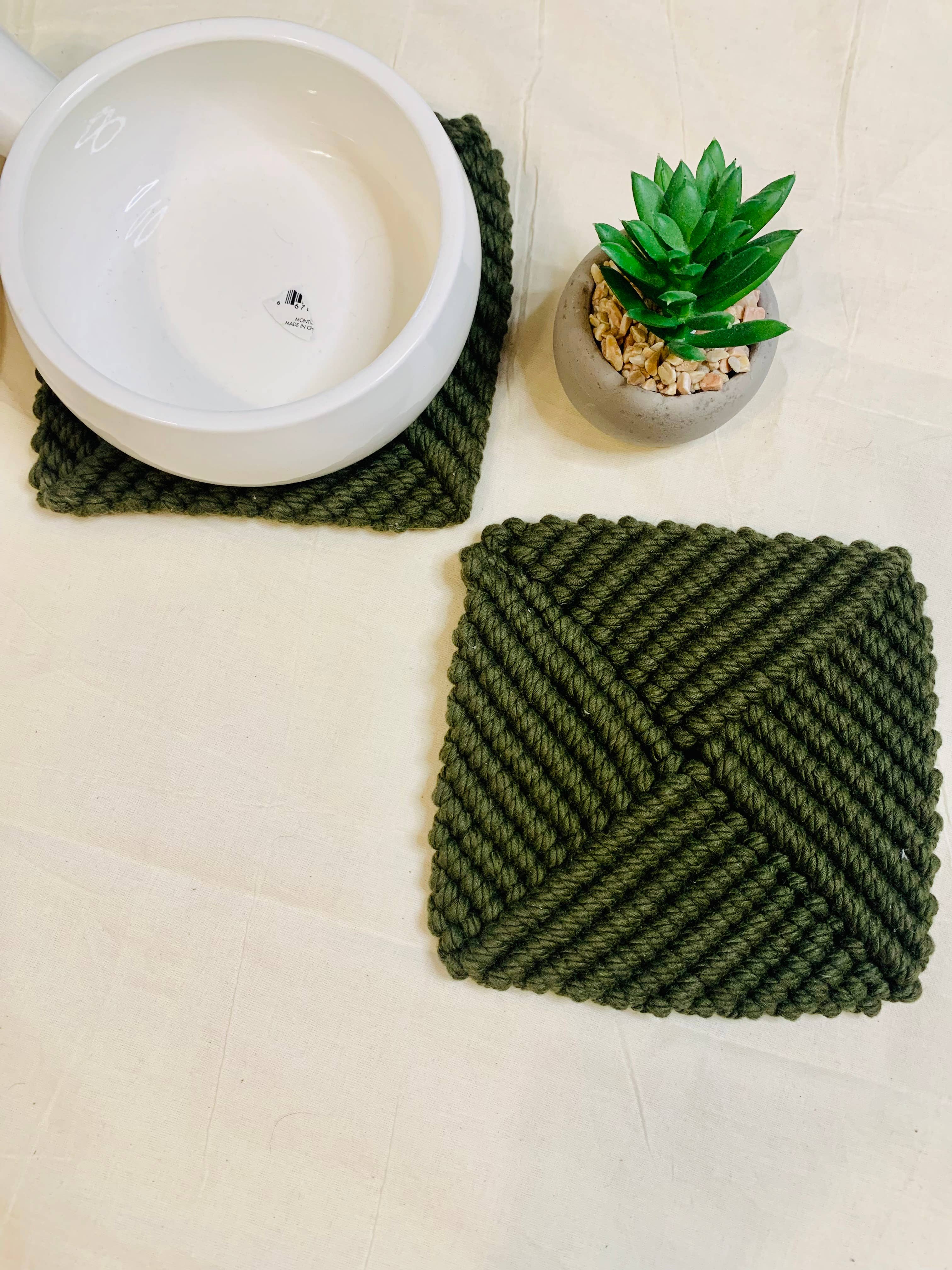 Knotting Studio - Venta al por mayor Posavasos - Posavasos cuadrados de macramé, alfombrilla para velas, alfombrilla para plantas, regalo para ella4