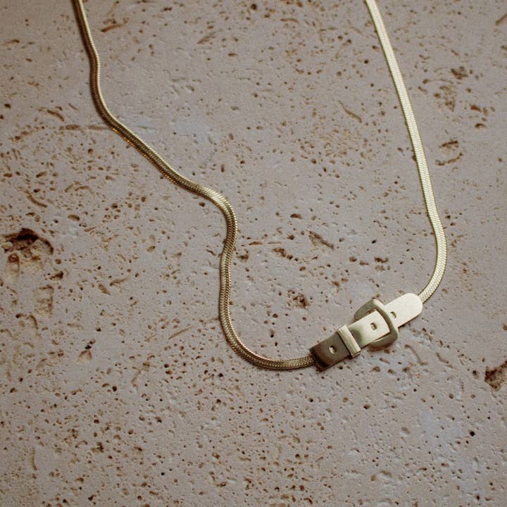 collana con fibbia per la vendita all'ingrosso da parte di Black Sheep Jewelry