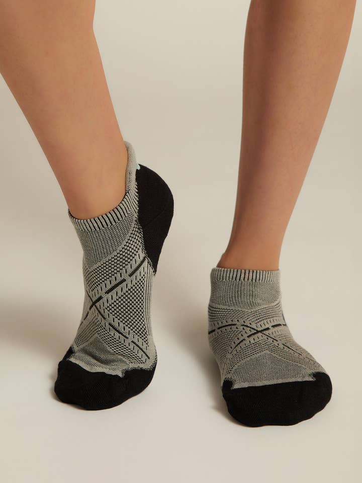 Faceplant Bamboo® ankle socks- Grey/Black for wholesale by Faceplant Dreams
