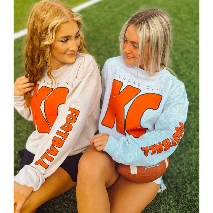 Housse de football Kansas City KC+ pour la vente par Country Charm Wholesale