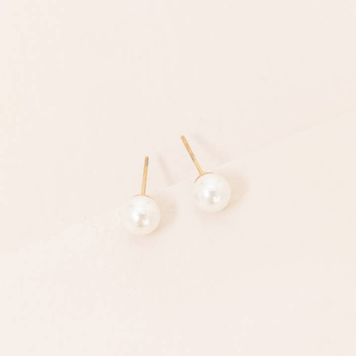 Lovoda - Wholesale Stud/Post Earrings - Flawless Pearl Stud Earrings