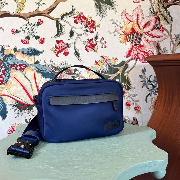 Cincha - Wholesale Belt bag – Women’s - 2-in1 Travel Belt Bag - Navy5
