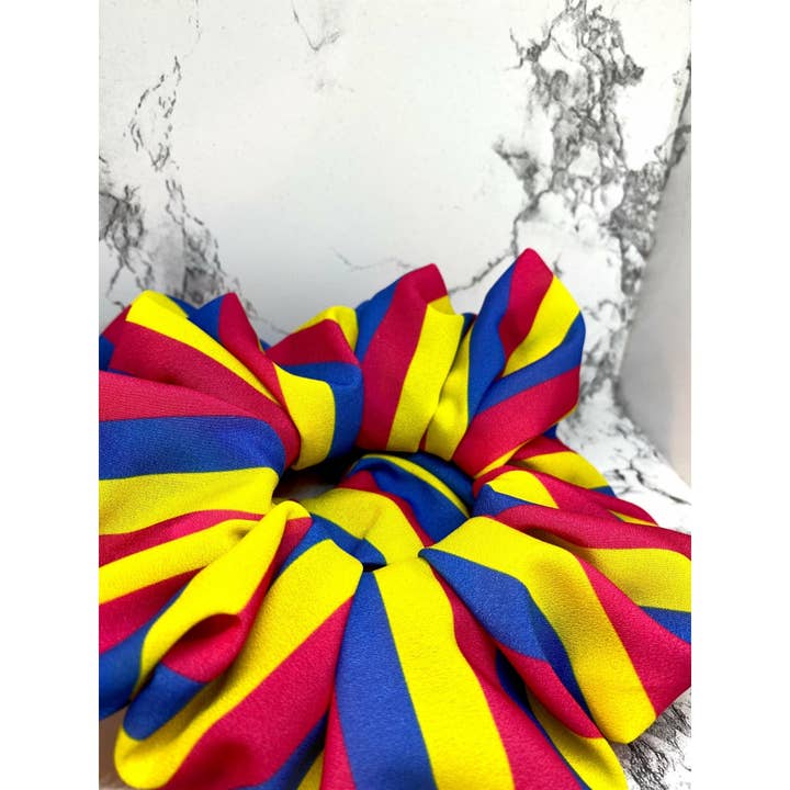 Enchanted Scrunch - Venta al por mayor Coletero - Mujer - Coletero con la bandera del orgullo pansexual2