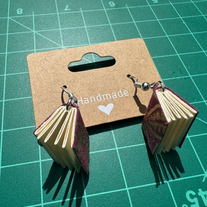 Poetose – Engroshandel Hængeøreringe og creoløreringe – Håndlavede bogøreringe10