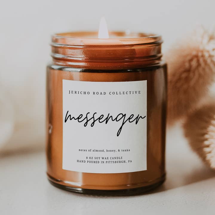 Messenger soja voks stearinlys for engroshandel hos Jericho Road Collective