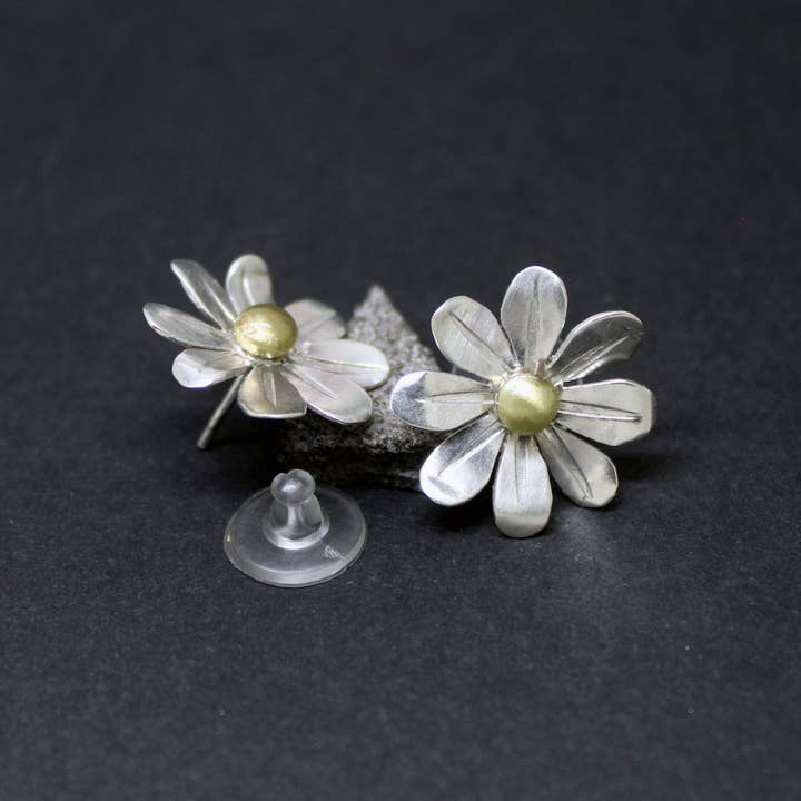 Plataica - Wholesale Stud/Post Earrings - Daisy Earrings in 925 Silver and Brass2