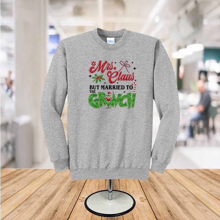 Infidel Nation Apparel - Venta al por mayor Sudadera estampada - Unisex - Sudadera con cuello redondo Casado con el Grinch2