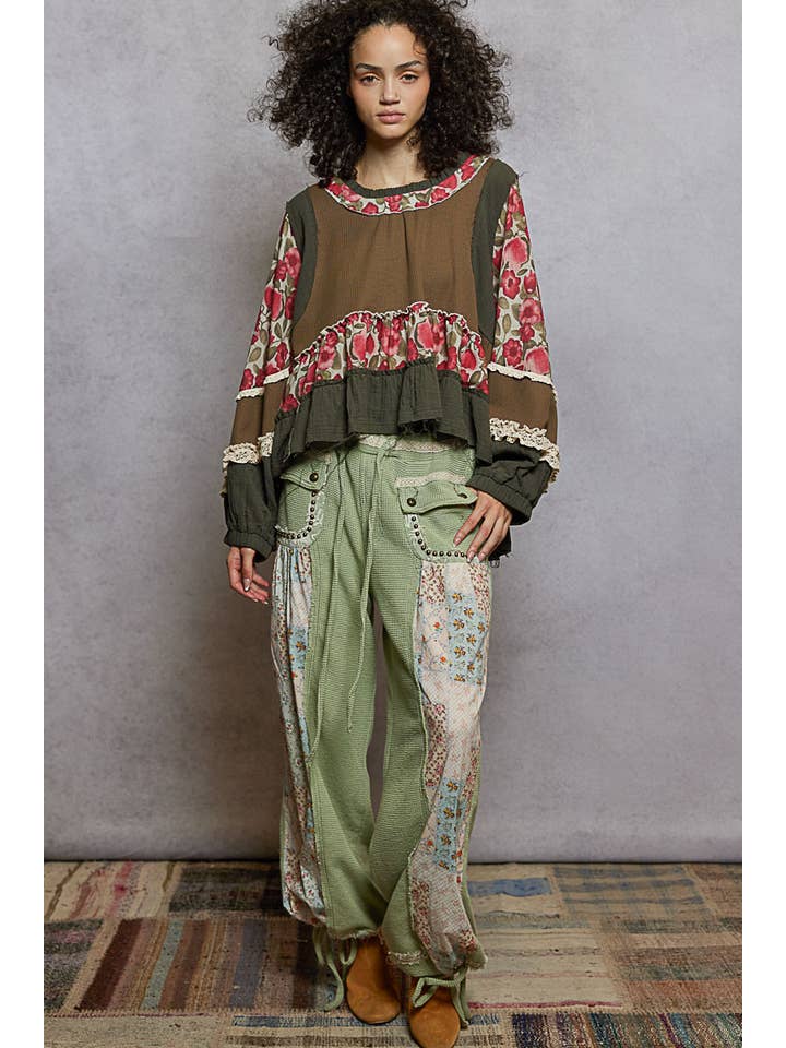 Pol Clothing - Wholesale Blouse - Women's - Round Neck Lace Trim Ruffle Hem Thermal Top4