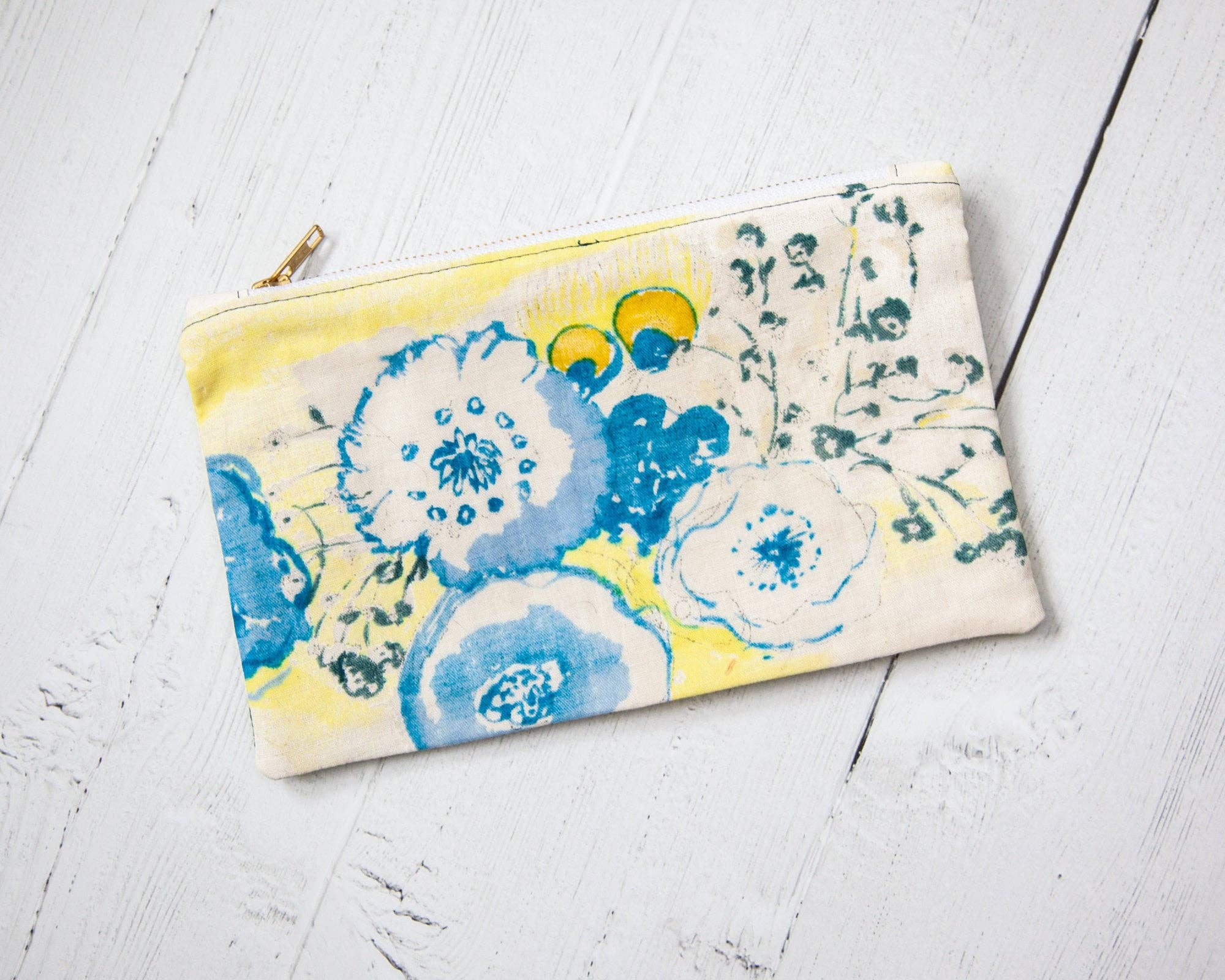 Melike Carr - Vente Étuis/trousses à crayons - Étuis à crayons à fermeture éclair en tissu avec pompons ou tirettes5