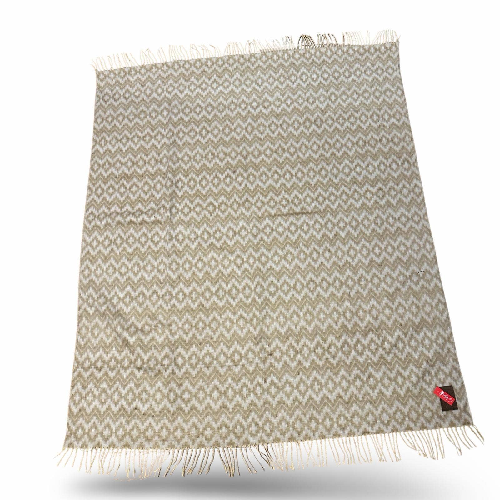 Sanyork Fair Trade – wholesale Throw blanket – Reversible Brushed Alpaca Beige Chacana Inca Cross3